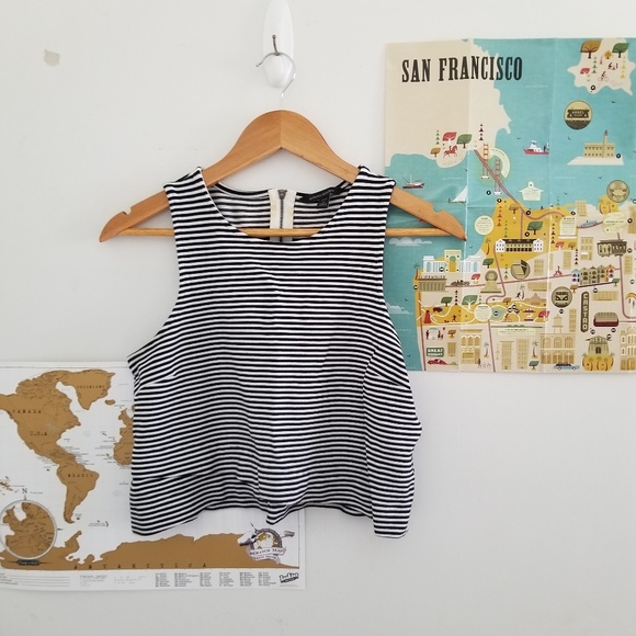 Banana Republic Tops - banana republic • crop top Banana Republic Tops - banana republic • crop top